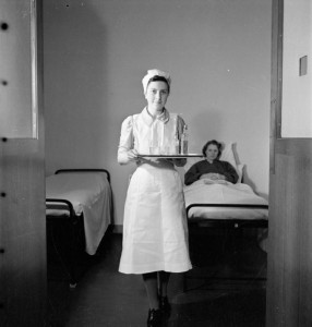 Student_Nurse-_Life_at_St_Helier_Hospital_Carshalton_Surrey_1943_D12809