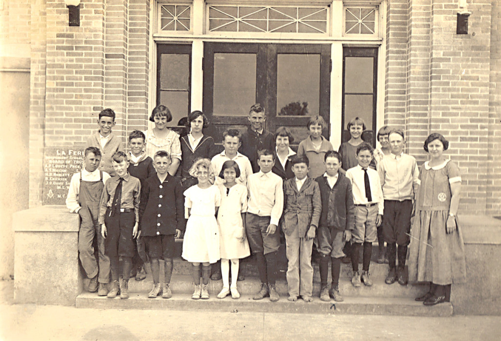 Photo of the La Feria Junior High built in 1926
